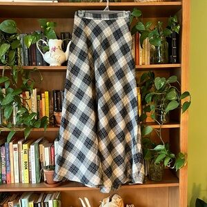 VINTAGE. Navy/gray/white maxi-skirt.